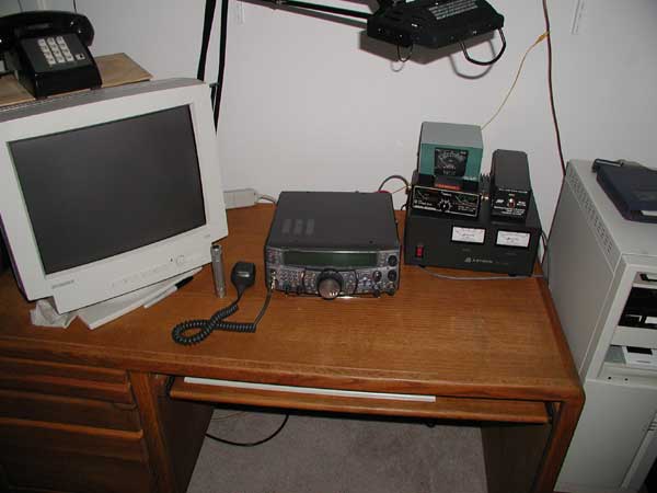 Radio desk